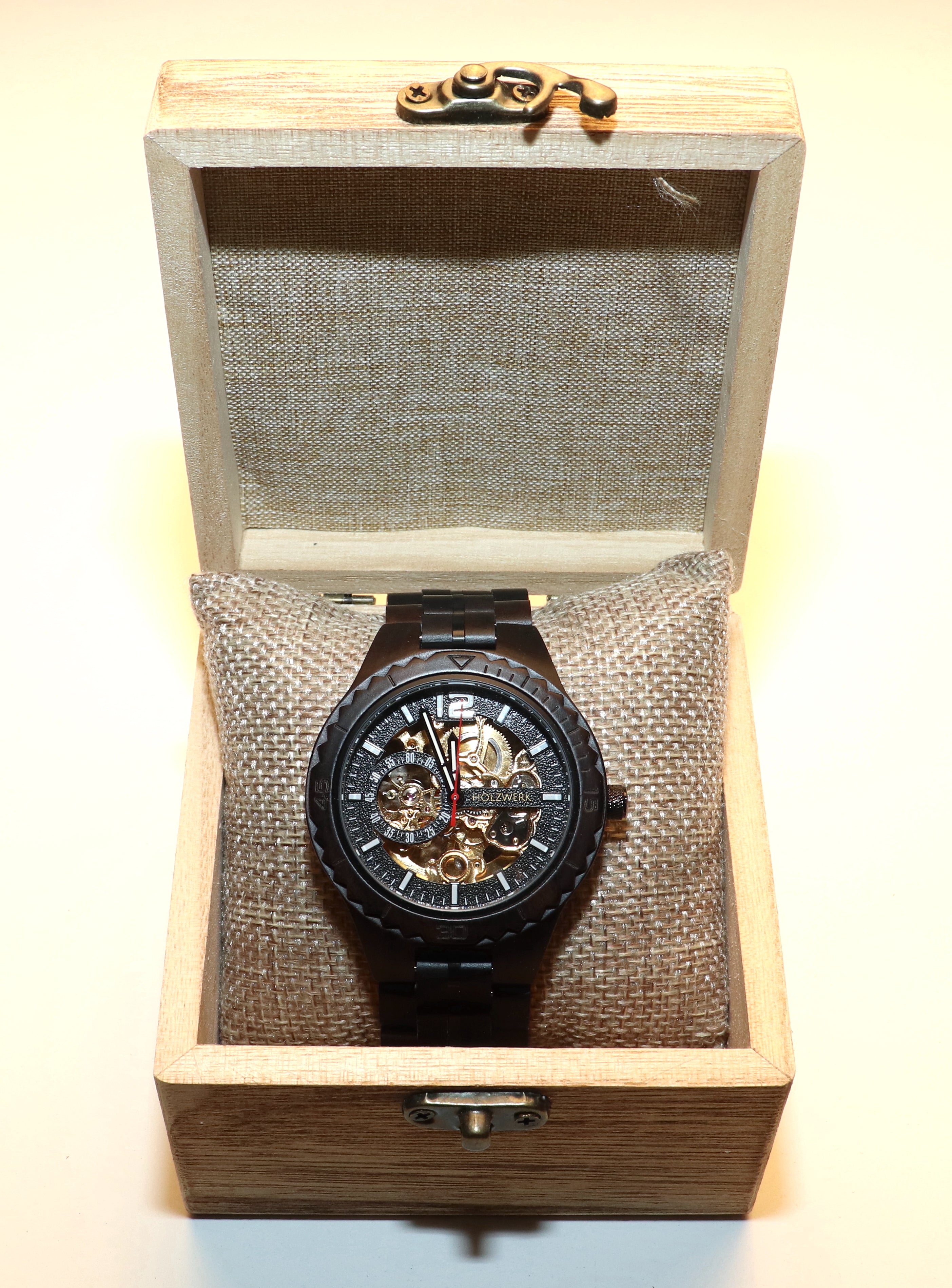 Δείτε το "Elysium Noir Men"