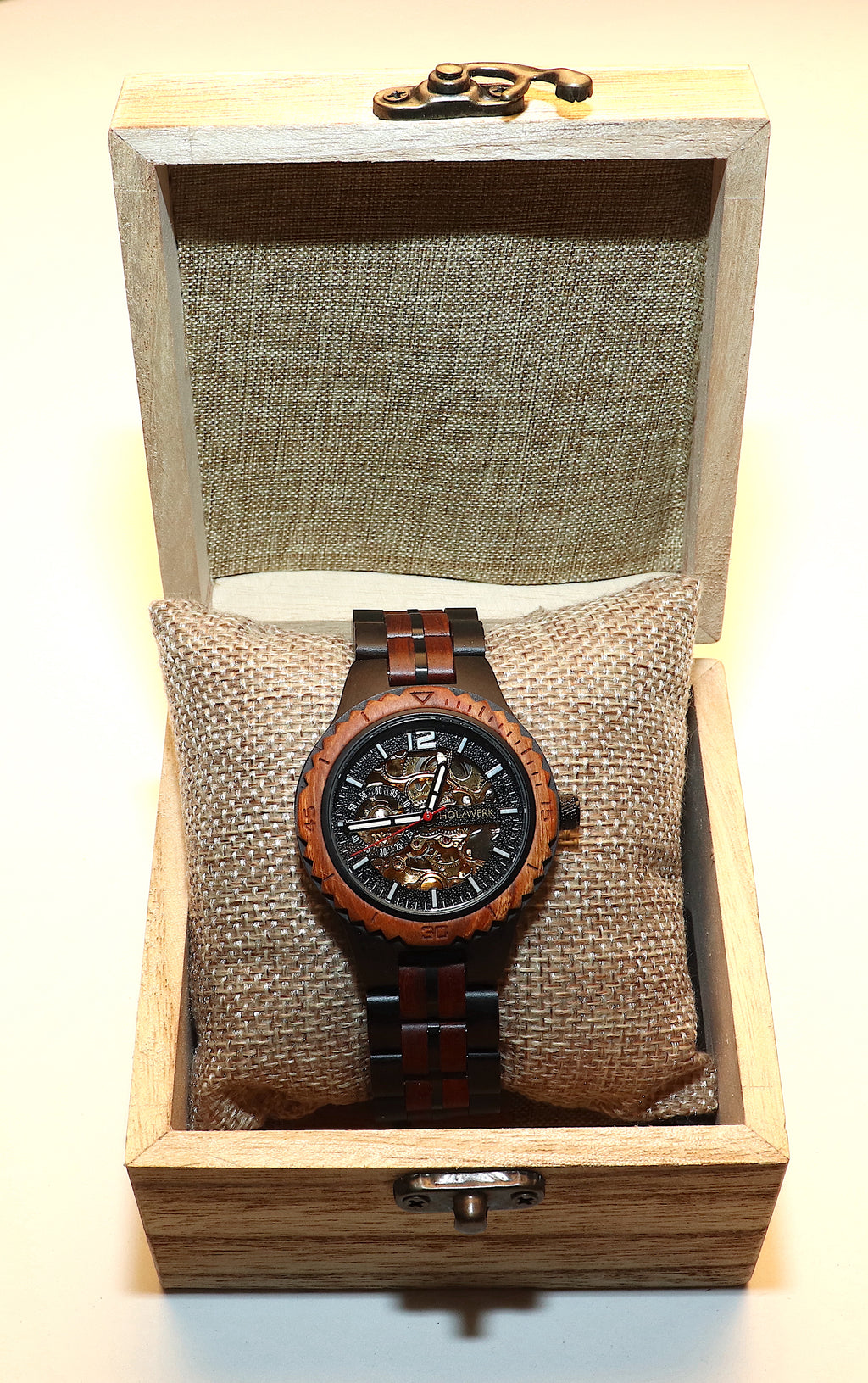 Δείτε το "Elysium Rosso Women"