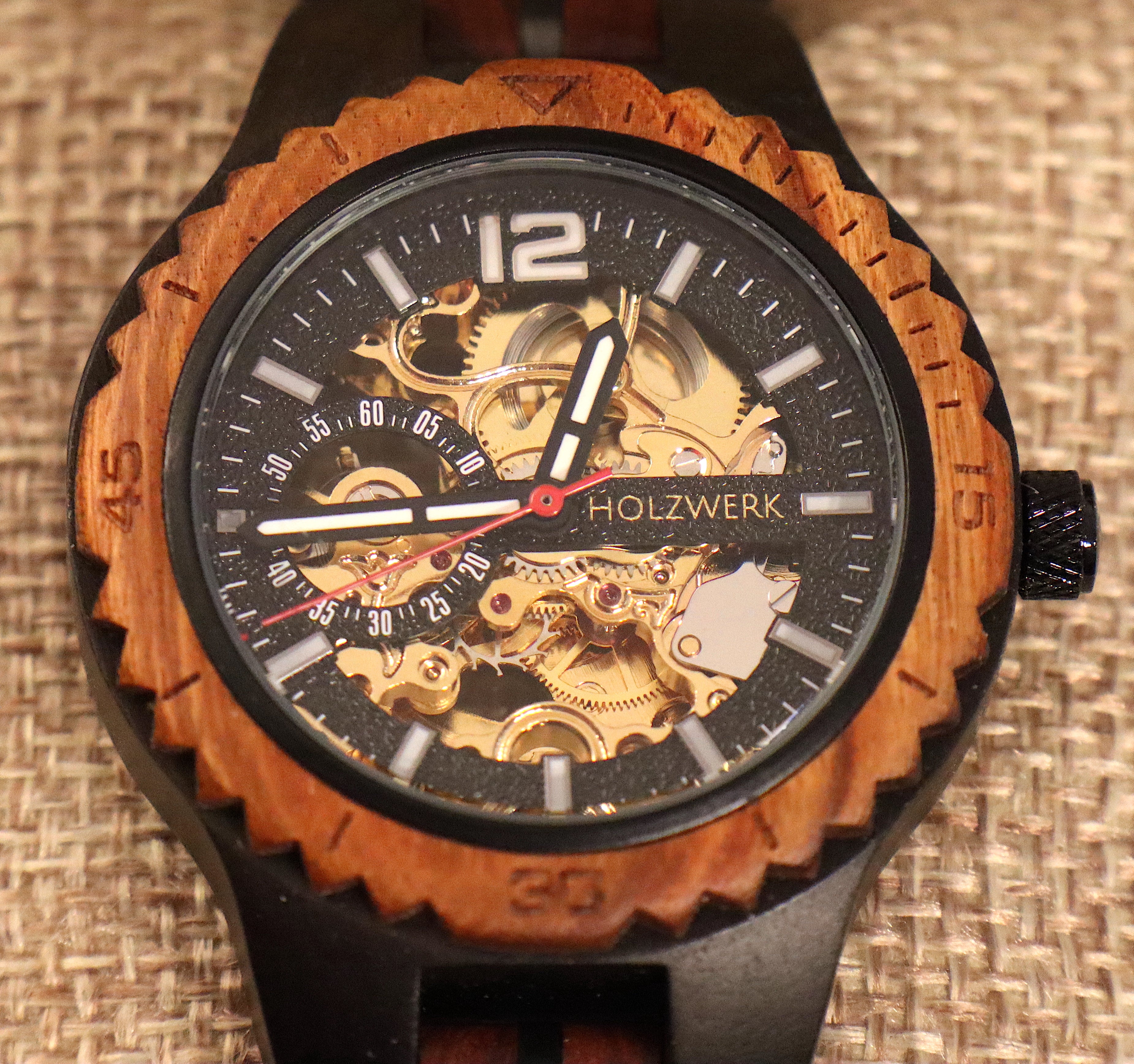 Δείτε το "Elysium Rosso Women"